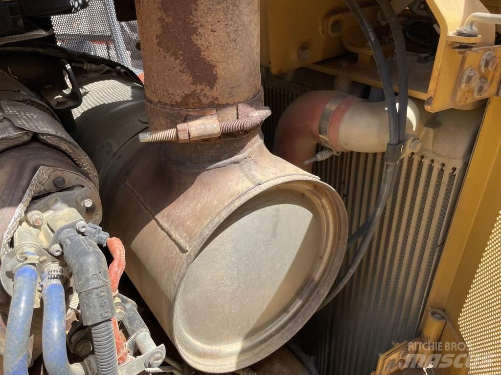 CAT D6T LGP Buldožerji goseničarji