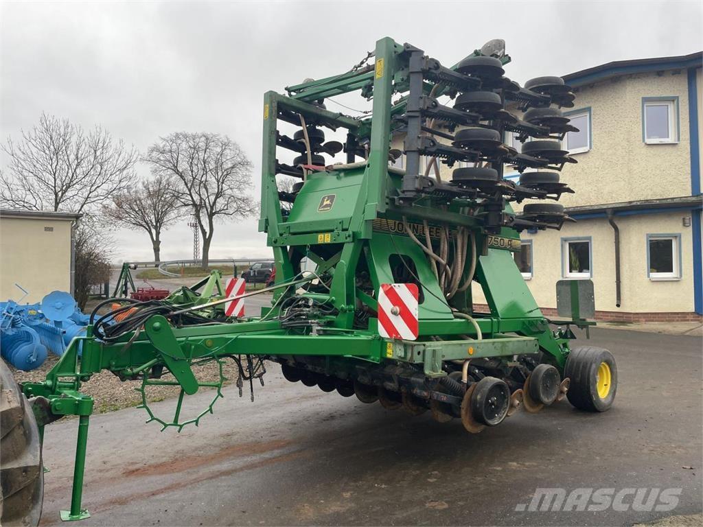 John Deere 750A 6m Natančne sejalnice