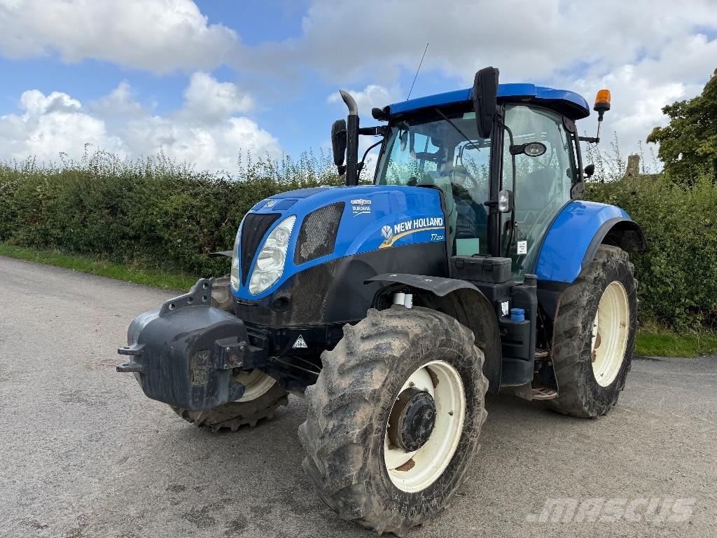 New Holland T 7.200 Traktorji