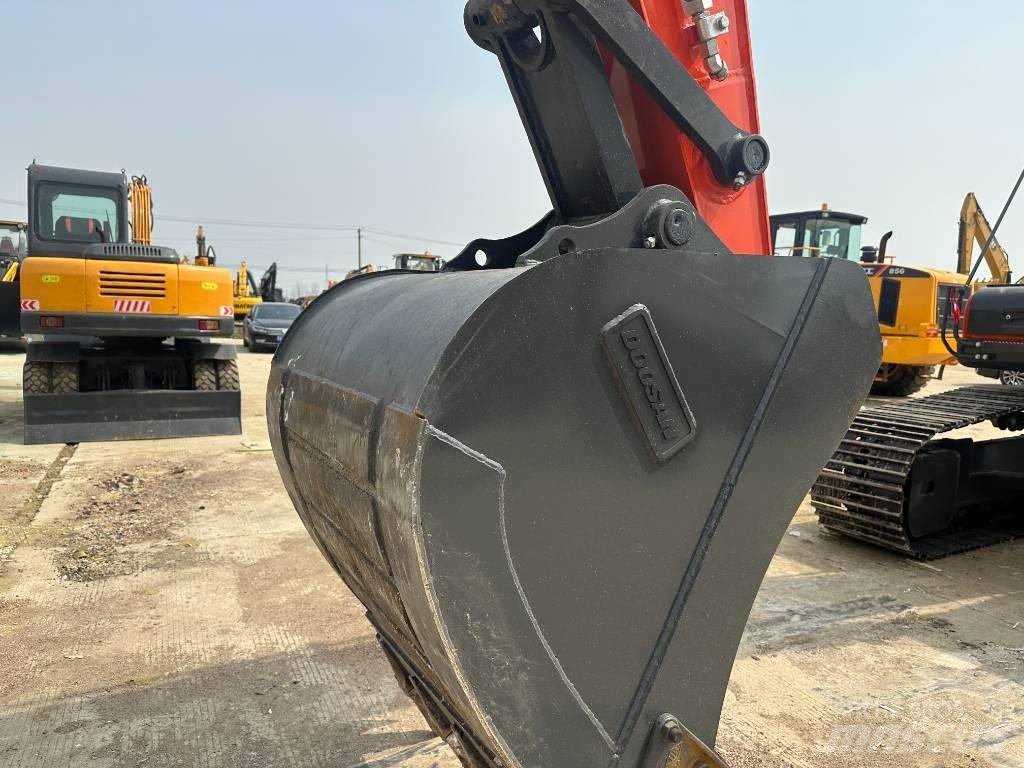 Doosan DX 225LC-9C Bagri goseničarji