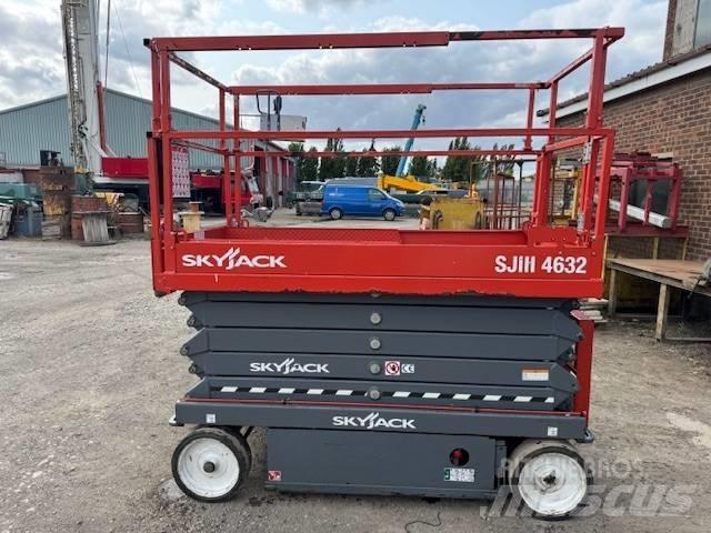 SkyJack SJ 4632 Škarjaste dvižne ploščadi
