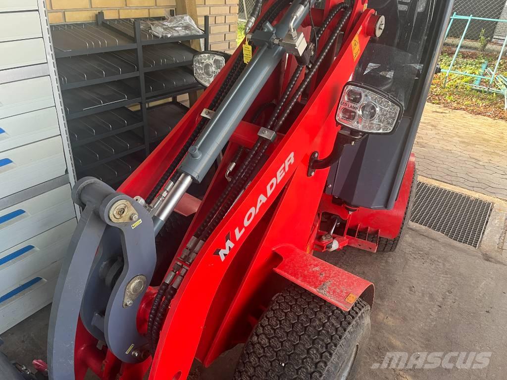 VM Loader 1026LX/C Kolesni nakladalci