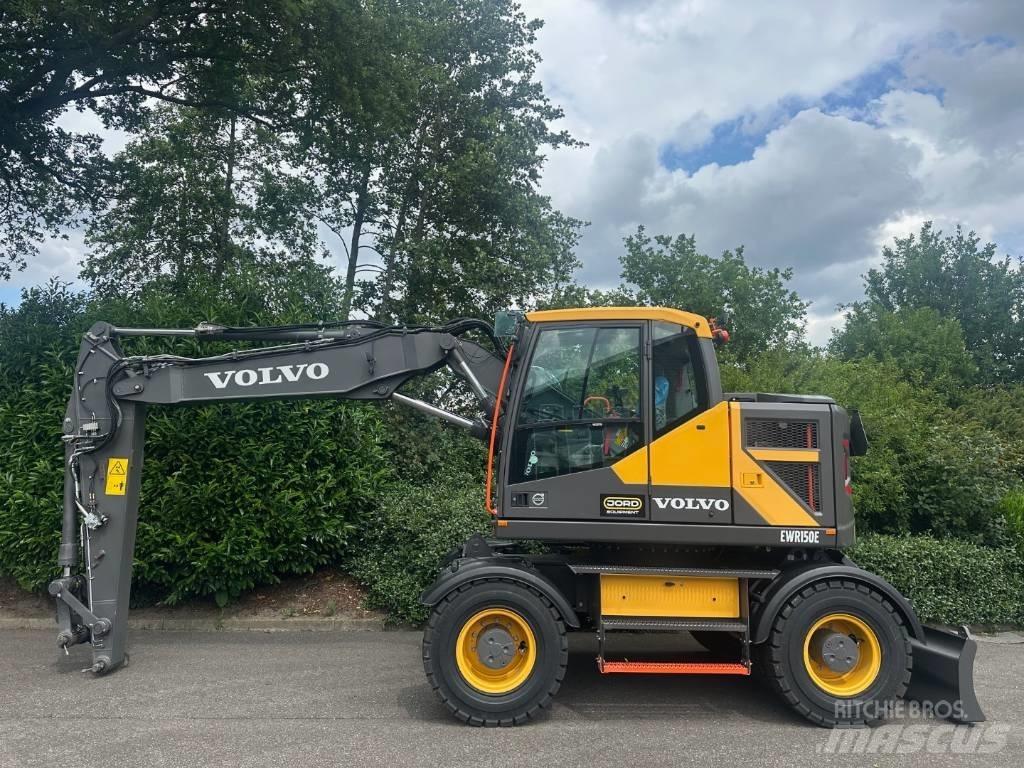 Volvo EWR 150 E Bagri na kolesih