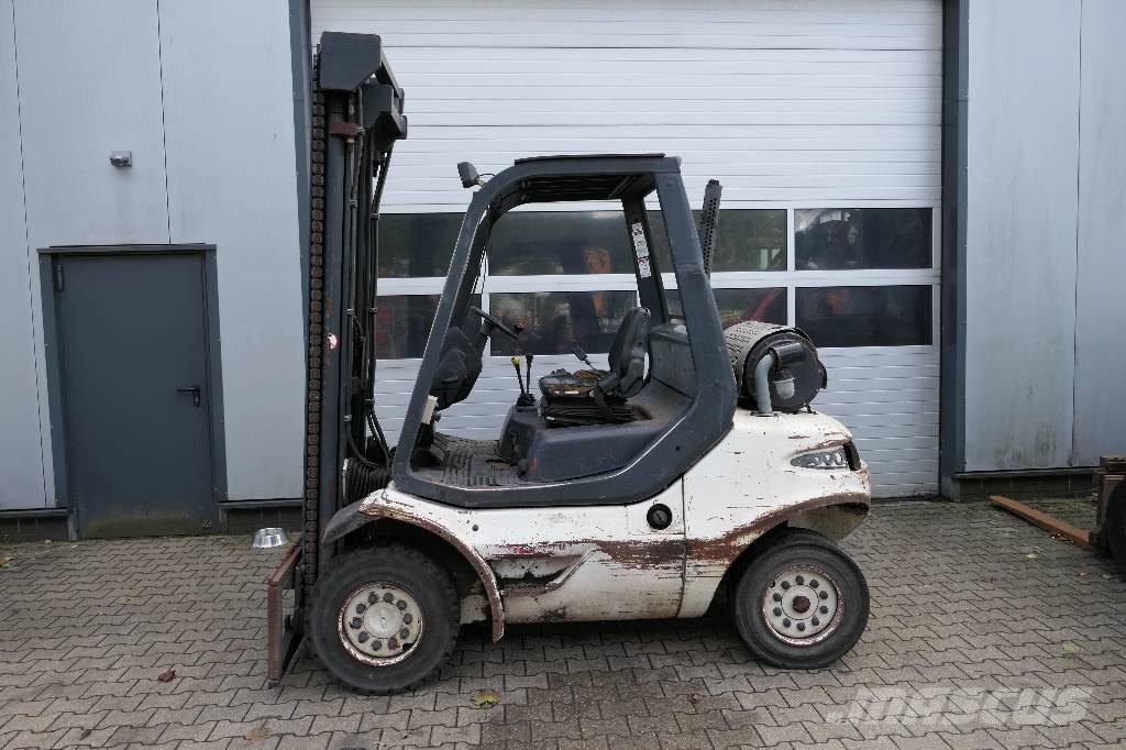 Linde H 40 D Dizelski viličarji