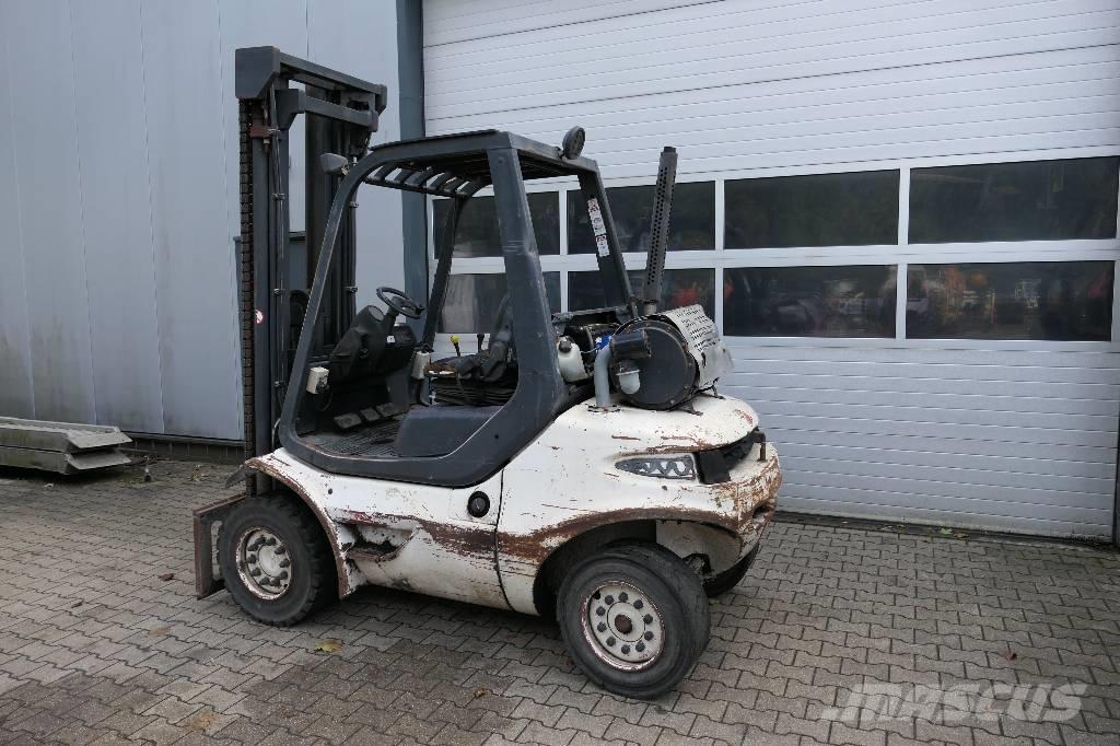 Linde H 40 D Dizelski viličarji