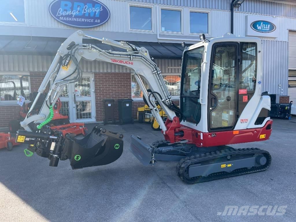 Takeuchi TB 225 Mini bagri <7t