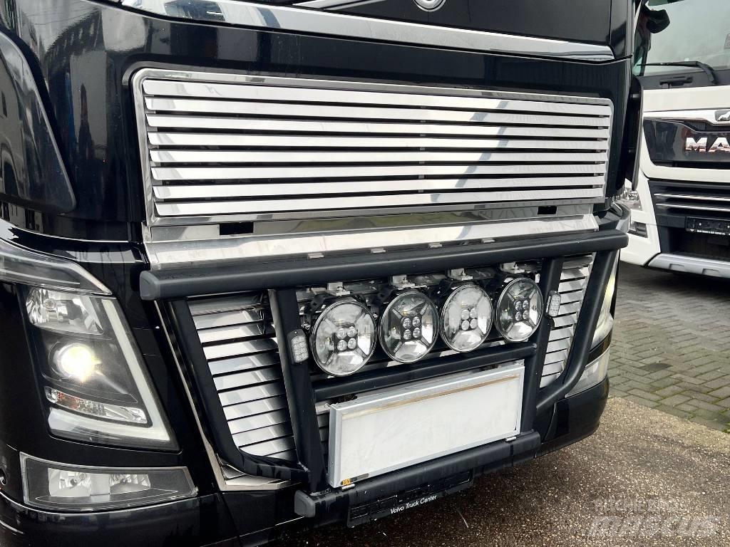 Volvo FH 750 6x4 Vlačilci