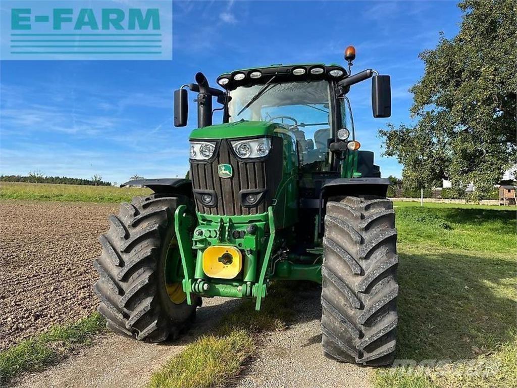 John Deere 6215r Traktorji