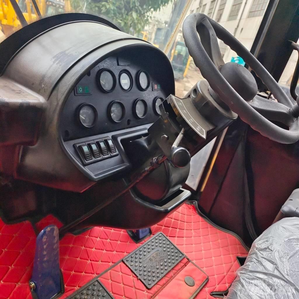 CAT 966 H Kolesni nakladalci