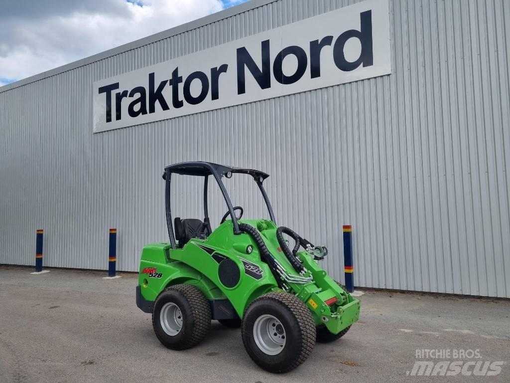 Avant 528 Skid steer mini nakladalci