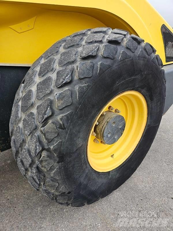 Bomag BW 213 D H-4 Enojni valjarji