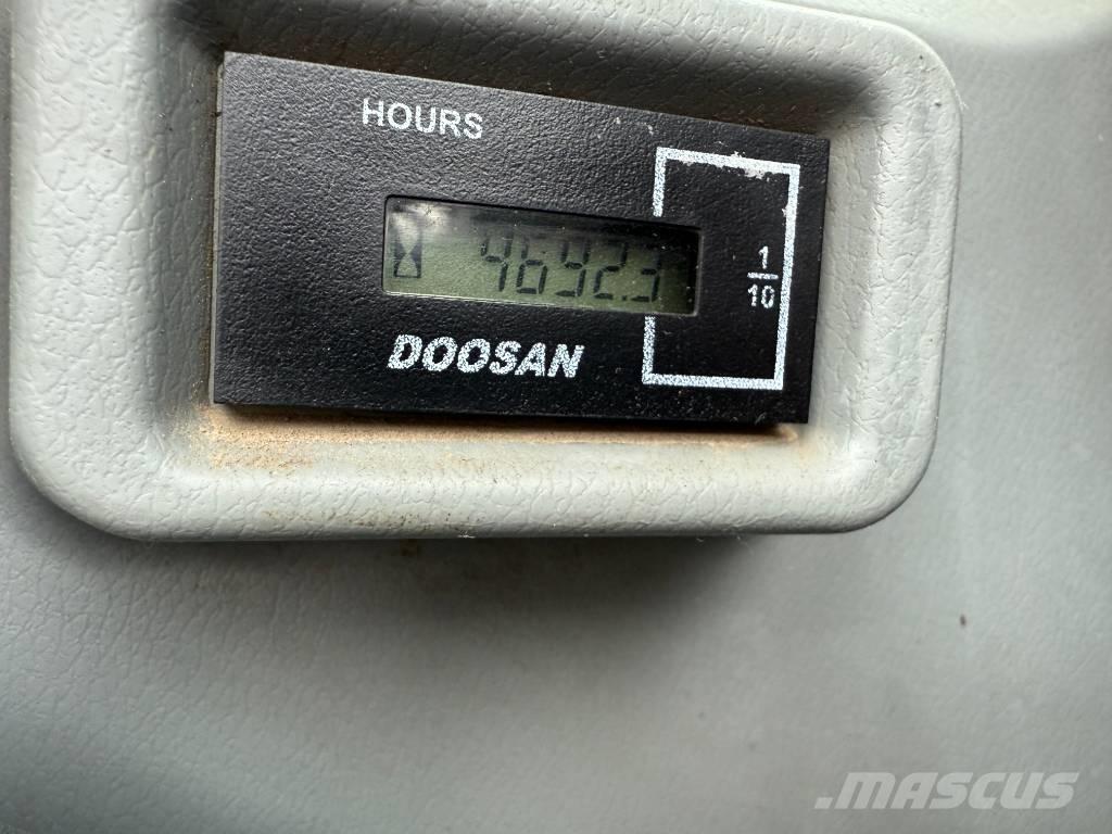 Doosan DX 235 LCR-5 Bagri goseničarji