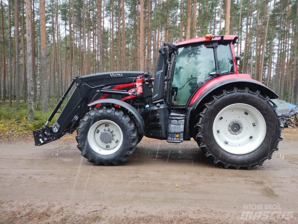 Valtra T234 Active Traktorji