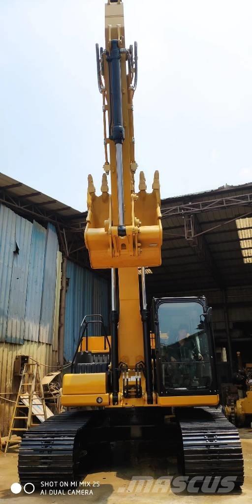 CAT 2020 CAT 323Gc Bagri na kolesih