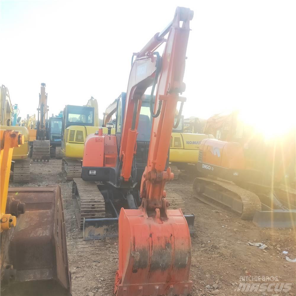 Doosan DH60-7 Bagri goseničarji