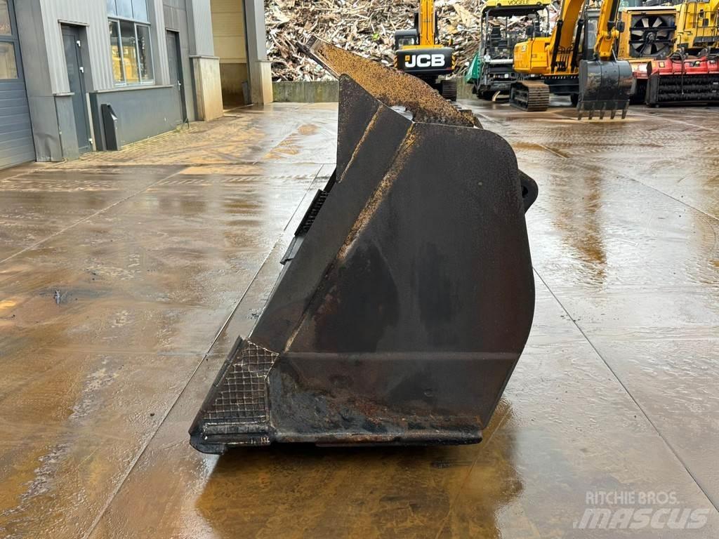 CAT Bucket CAT 980 Žlice