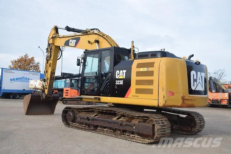 CAT 323E-stock id2 Bagri goseničarji