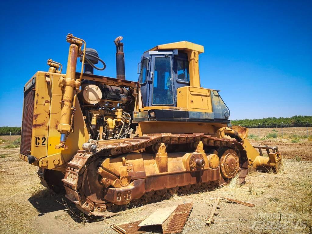 Komatsu D 375-1 Buldožerji goseničarji