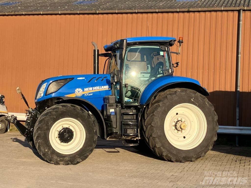 New Holland T 7.230 Traktorji