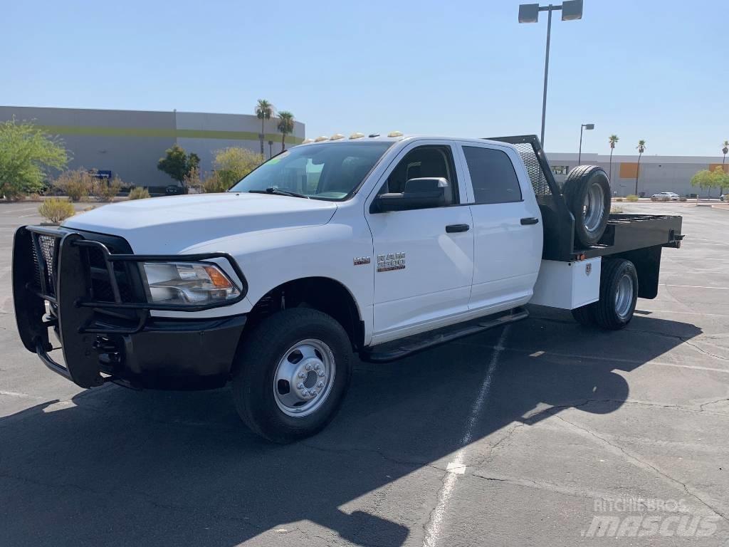 RAM 3500 TRADESMAN Tovornjaki s kesonom/platojem