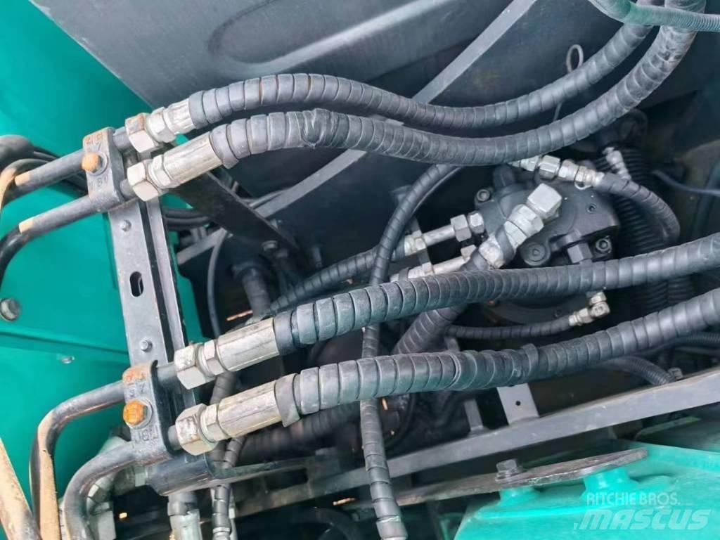 Kobelco SK 75 Bagri goseničarji