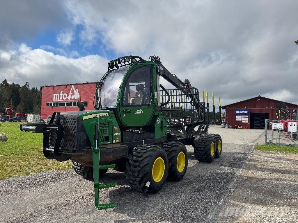 John Deere 810 E Forwarderji