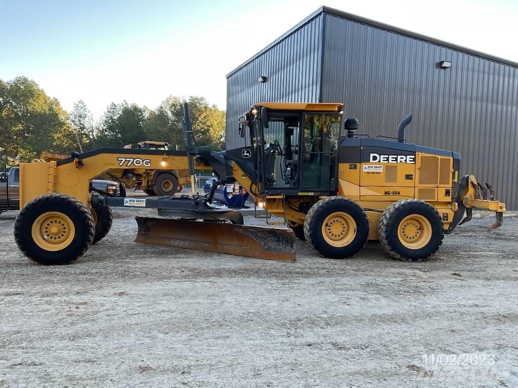 John Deere 770 G Grederji