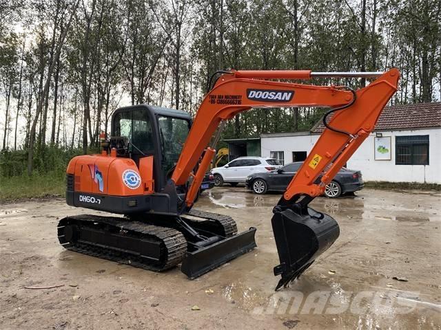 Doosan DH60-7 Mini bagri <7t