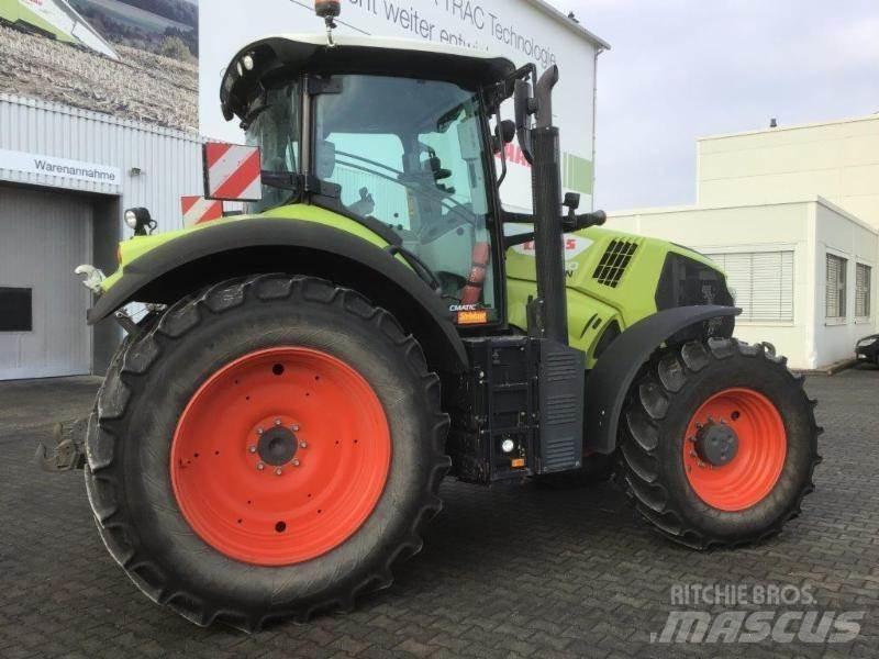 CLAAS AXION 810 Traktorji