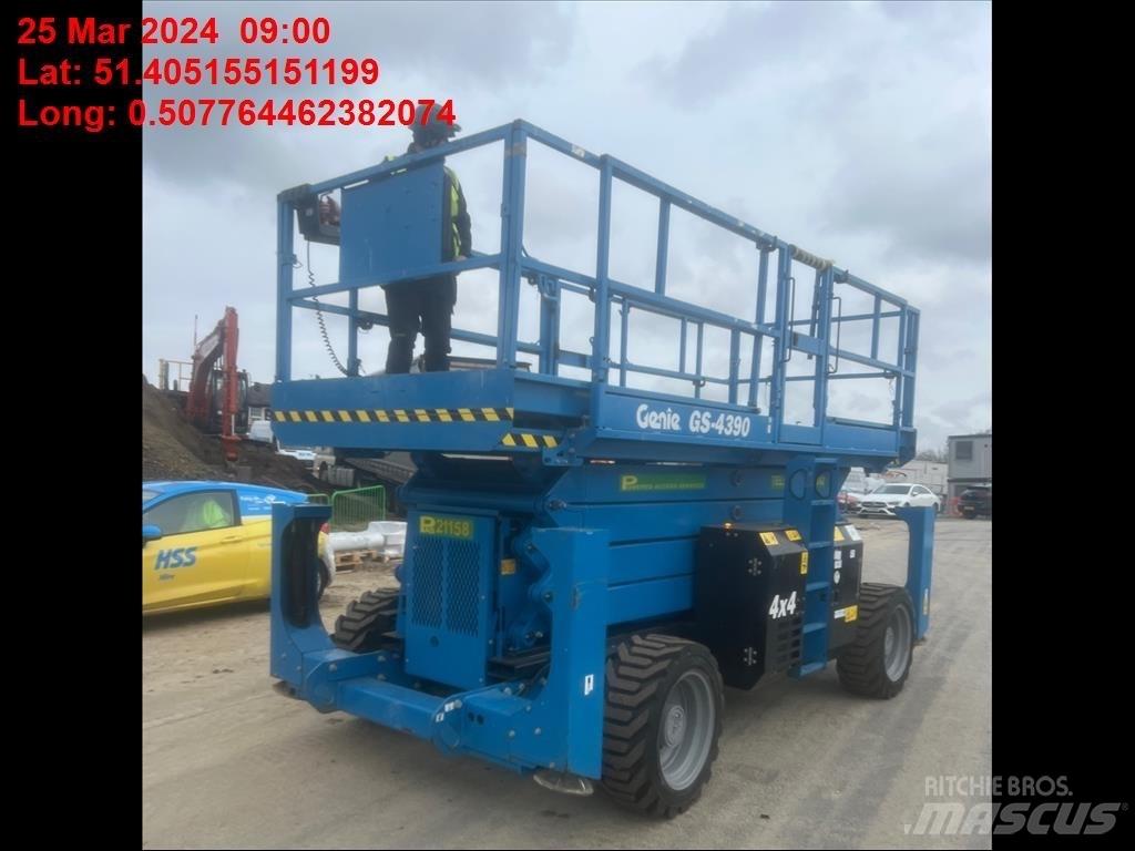 Genie GS 4390 Škarjaste dvižne ploščadi