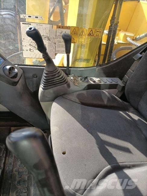Komatsu PC 70 Bagri goseničarji