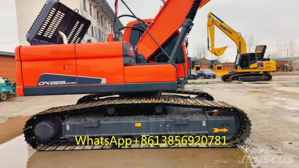 Doosan DX 225 Bagri goseničarji