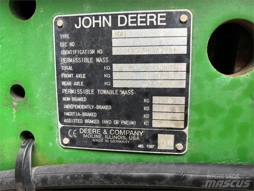John Deere 6830 Traktorji