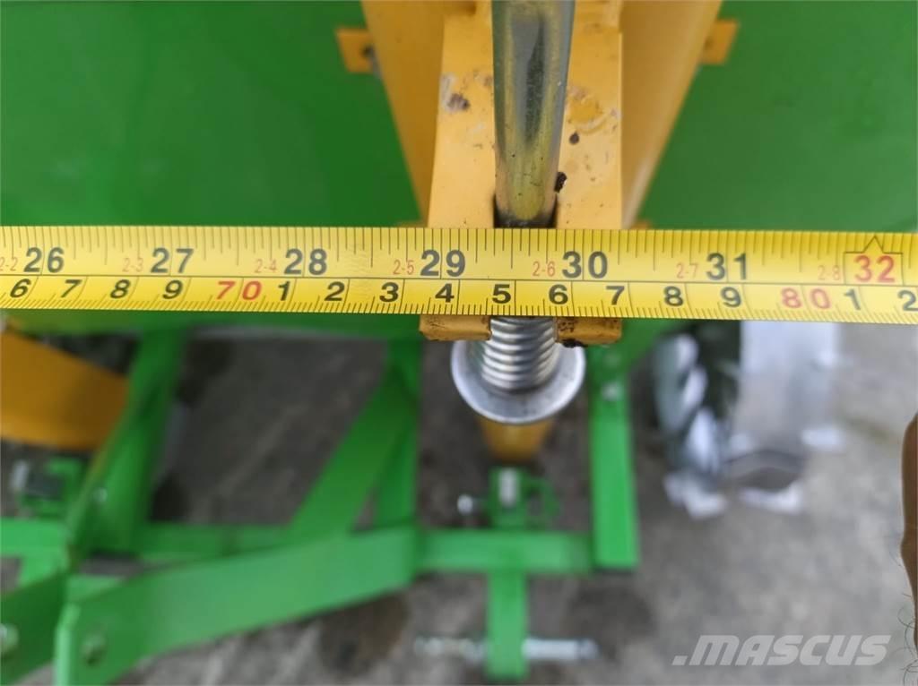 Bomet S239/1 Sadilci krompirja