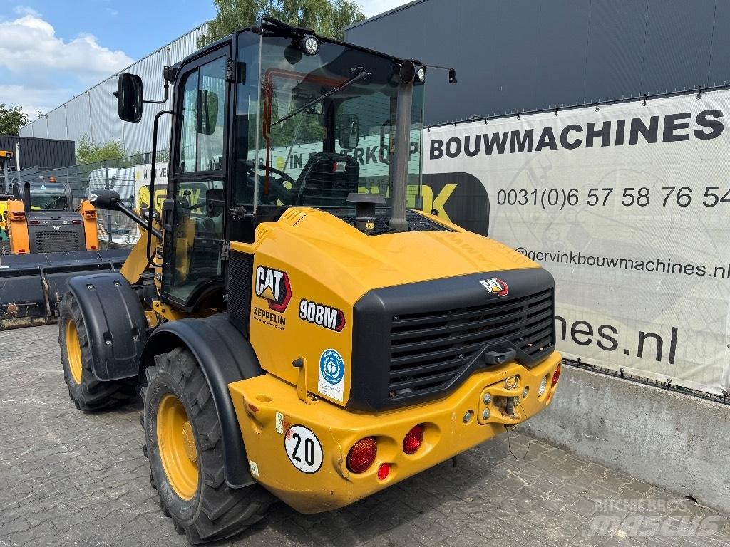 CAT 908 M Kolesni nakladalci