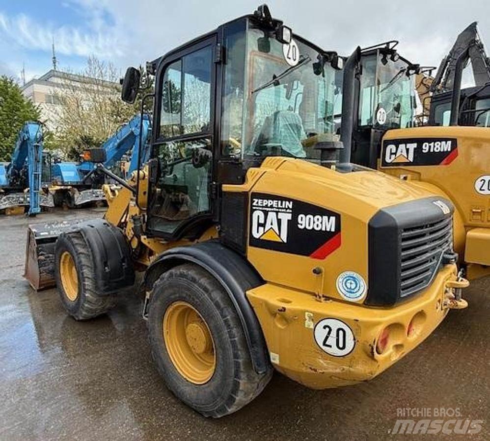 CAT 908M Kolesni nakladalci