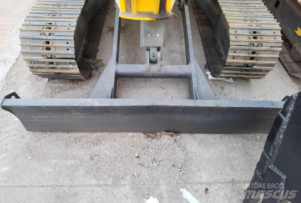 Komatsu PC55MR Bagri goseničarji