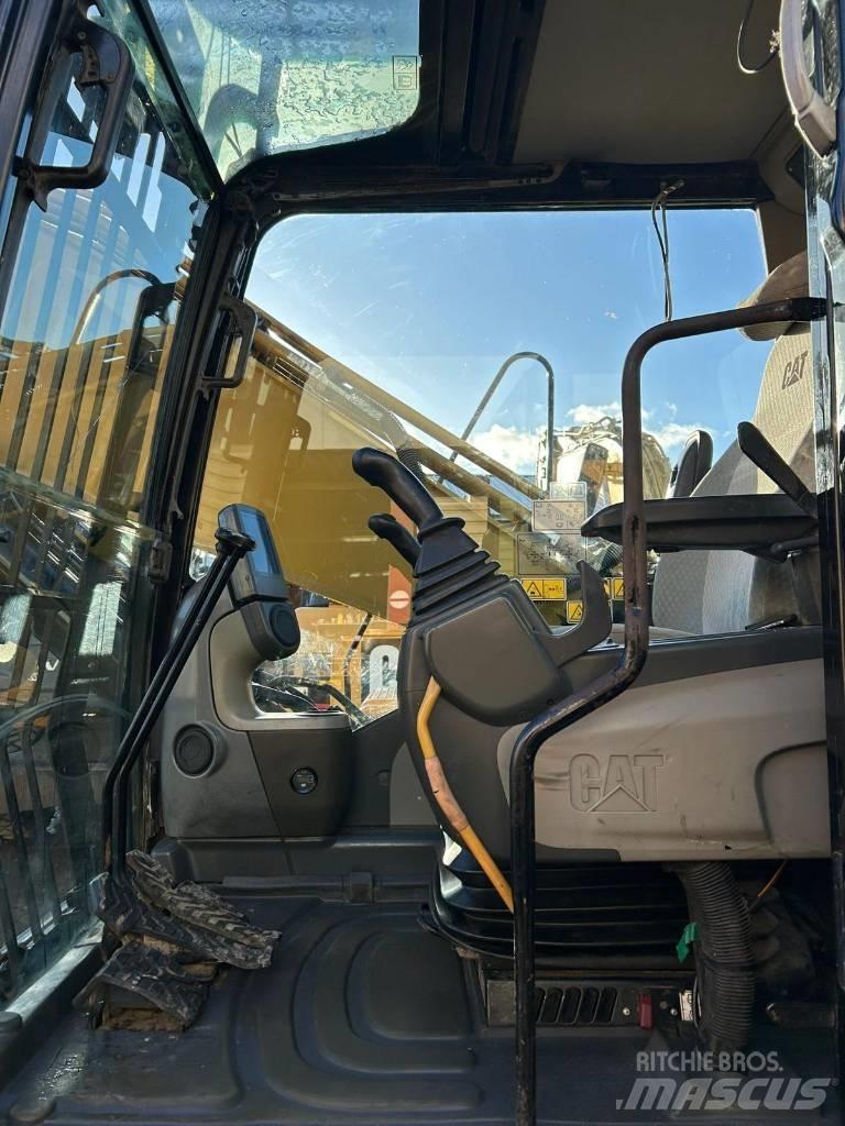 CAT 324 D L Bagri goseničarji