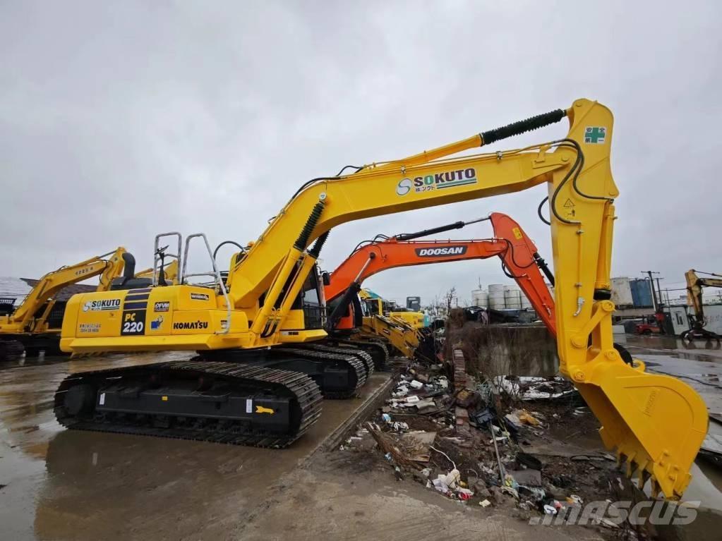 Komatsu PC 220-8 Bagri goseničarji