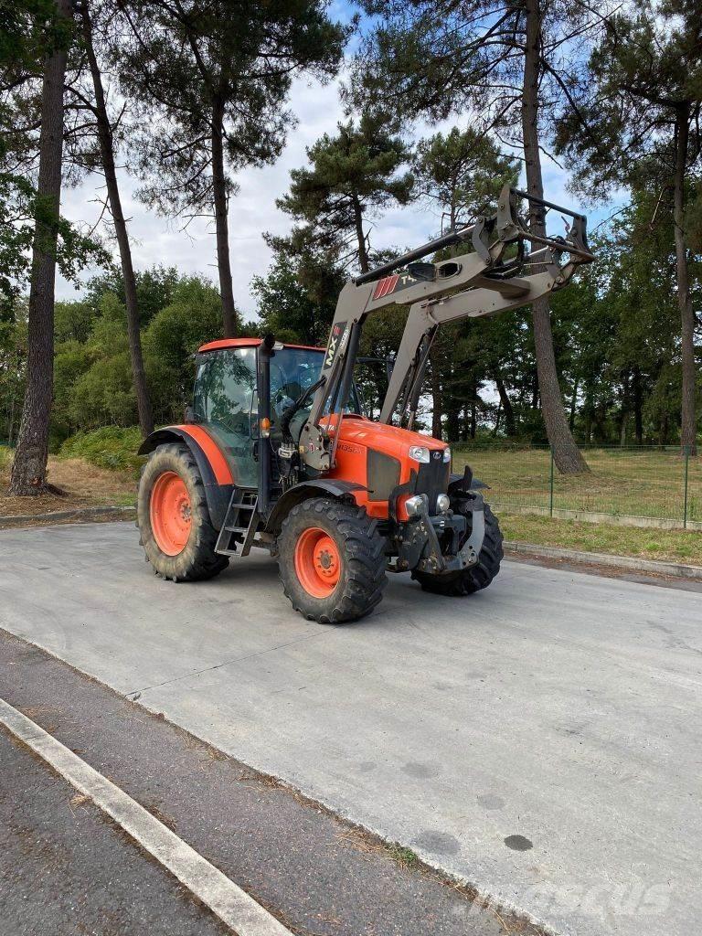 Kubota M 135 GX Traktorji