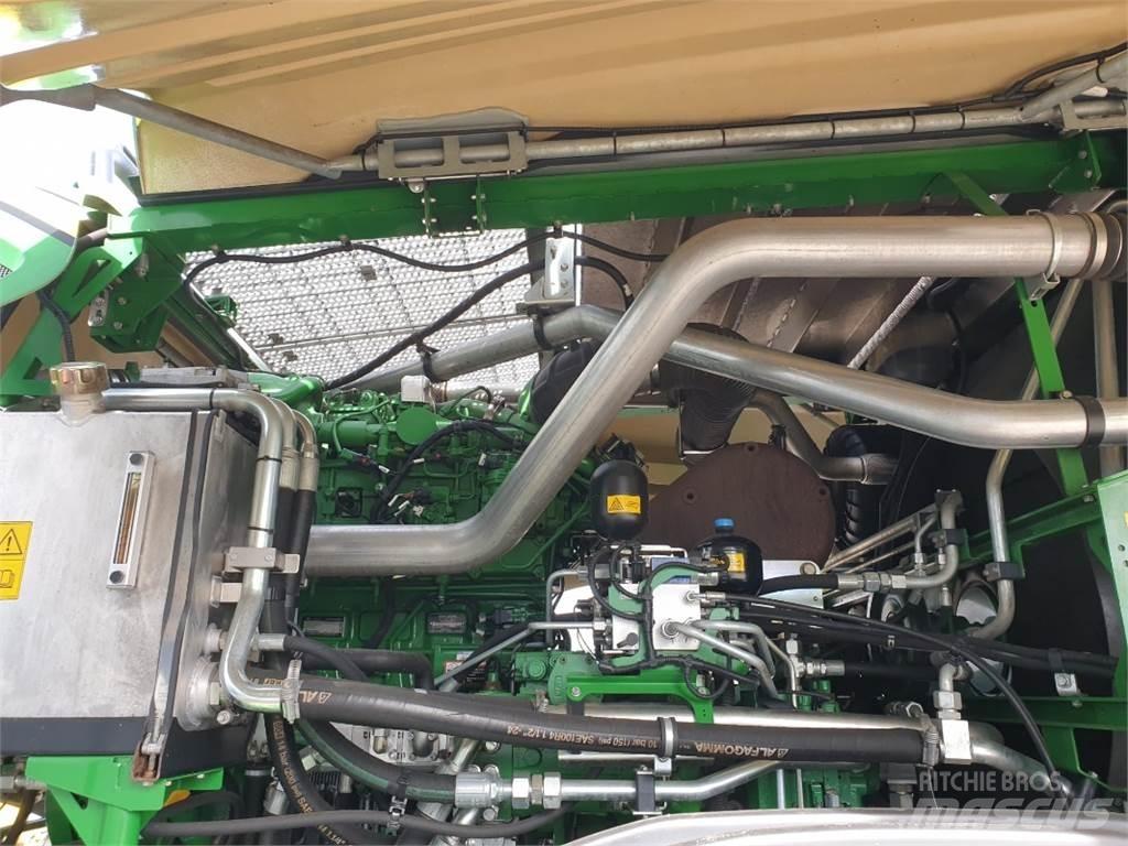 John Deere 8500 Kombajni za krmo