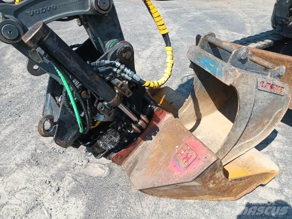 Volvo ECR 88 PLUS Midi bagri 7t – 12t