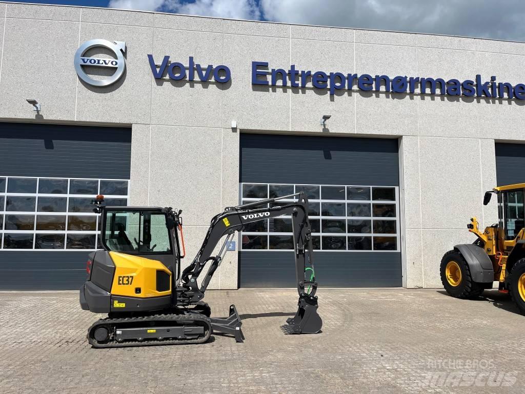 Volvo EC37F Mini bagri <7t