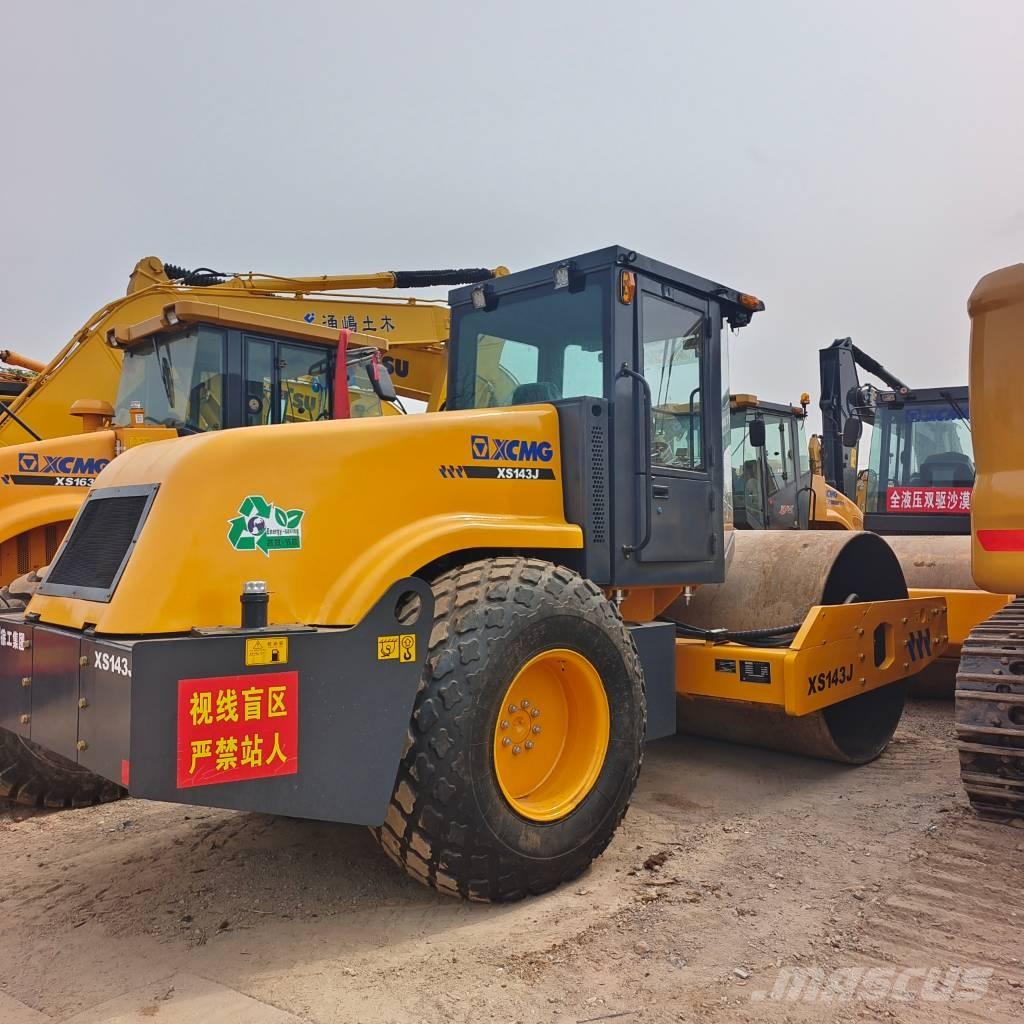 XCMG XS 143J Enojni valjarji