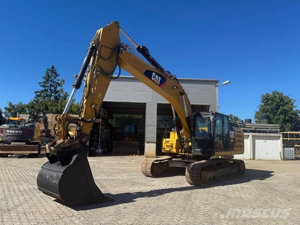 CAT 326 F LN Bagri goseničarji