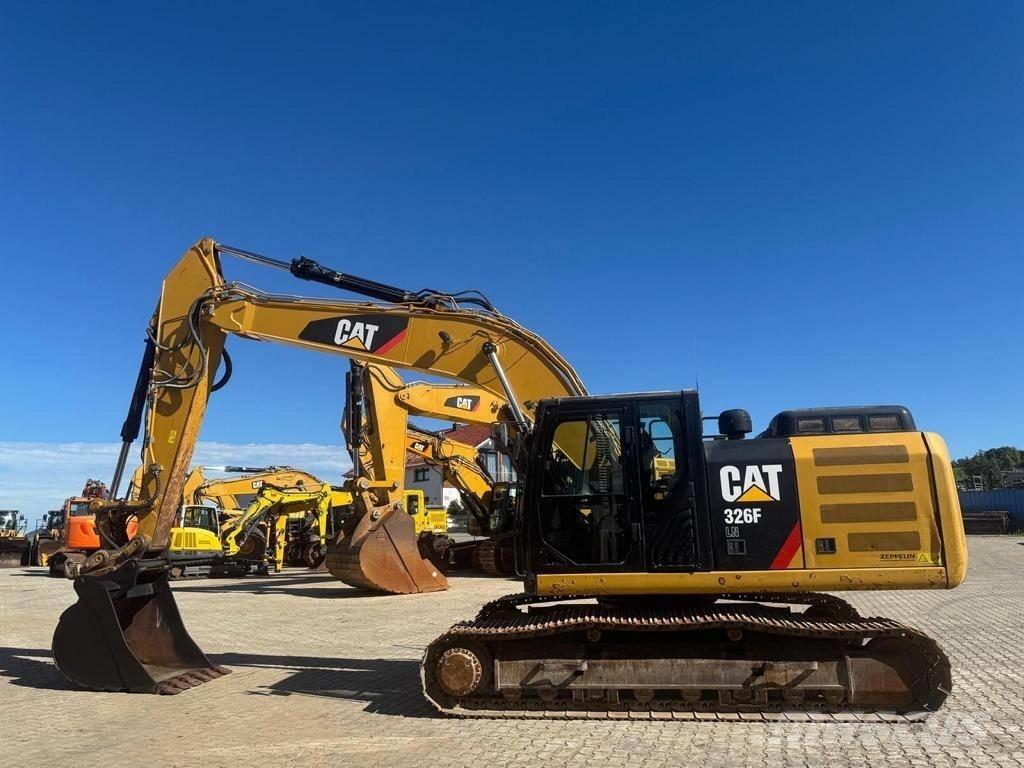 CAT 326 F LN Bagri goseničarji