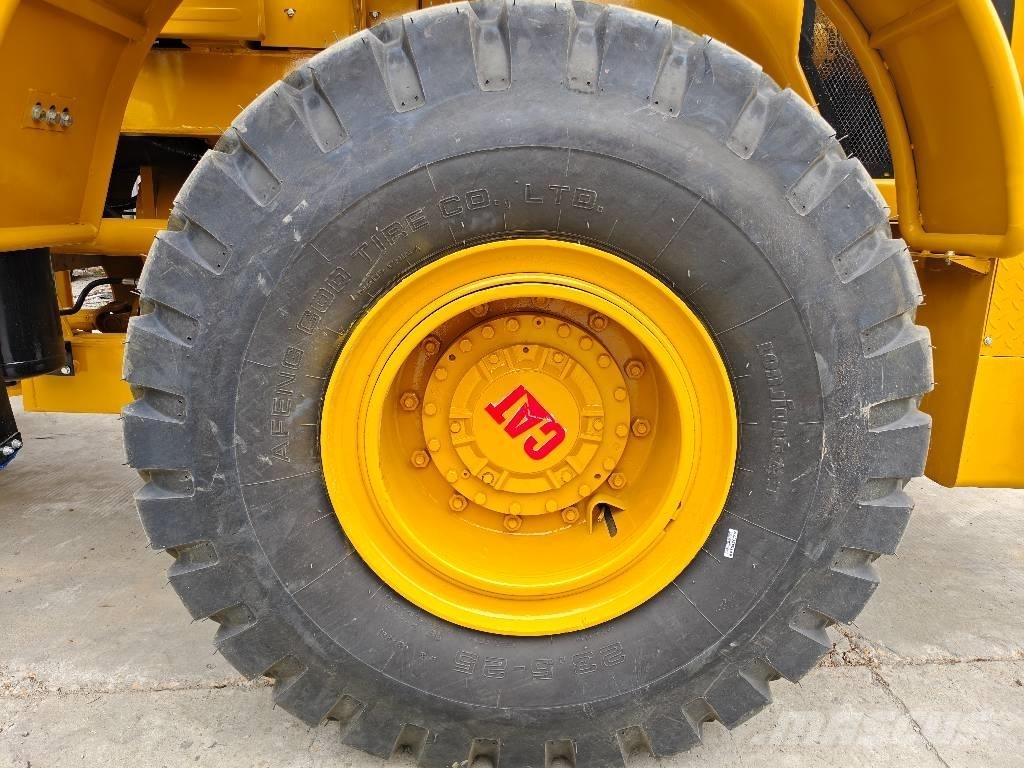 CAT 950 GC Kolesni nakladalci