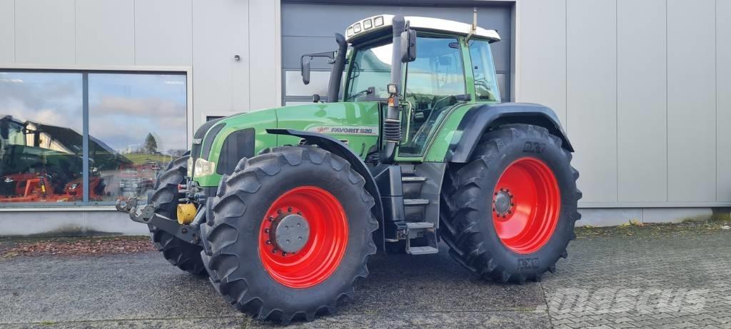 Fendt 920 Vario Traktorji