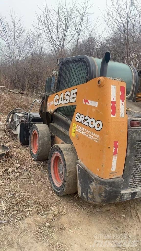 CASE SR 200 Skid steer mini nakladalci