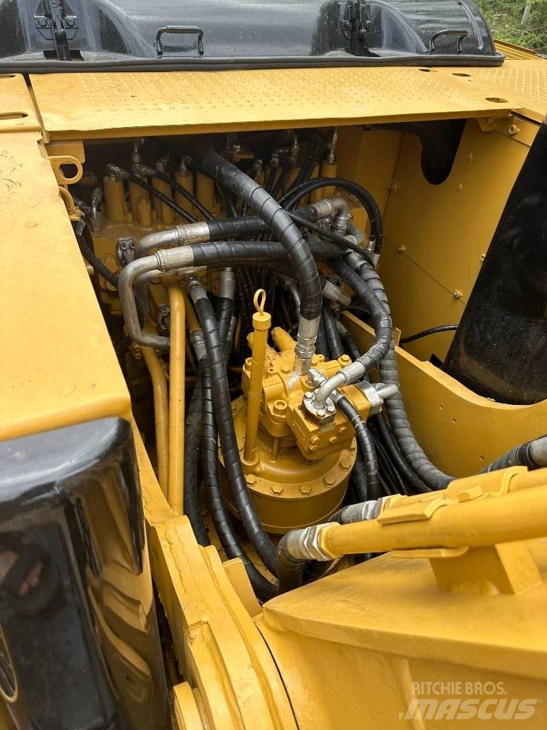 CAT 320D Bagri goseničarji